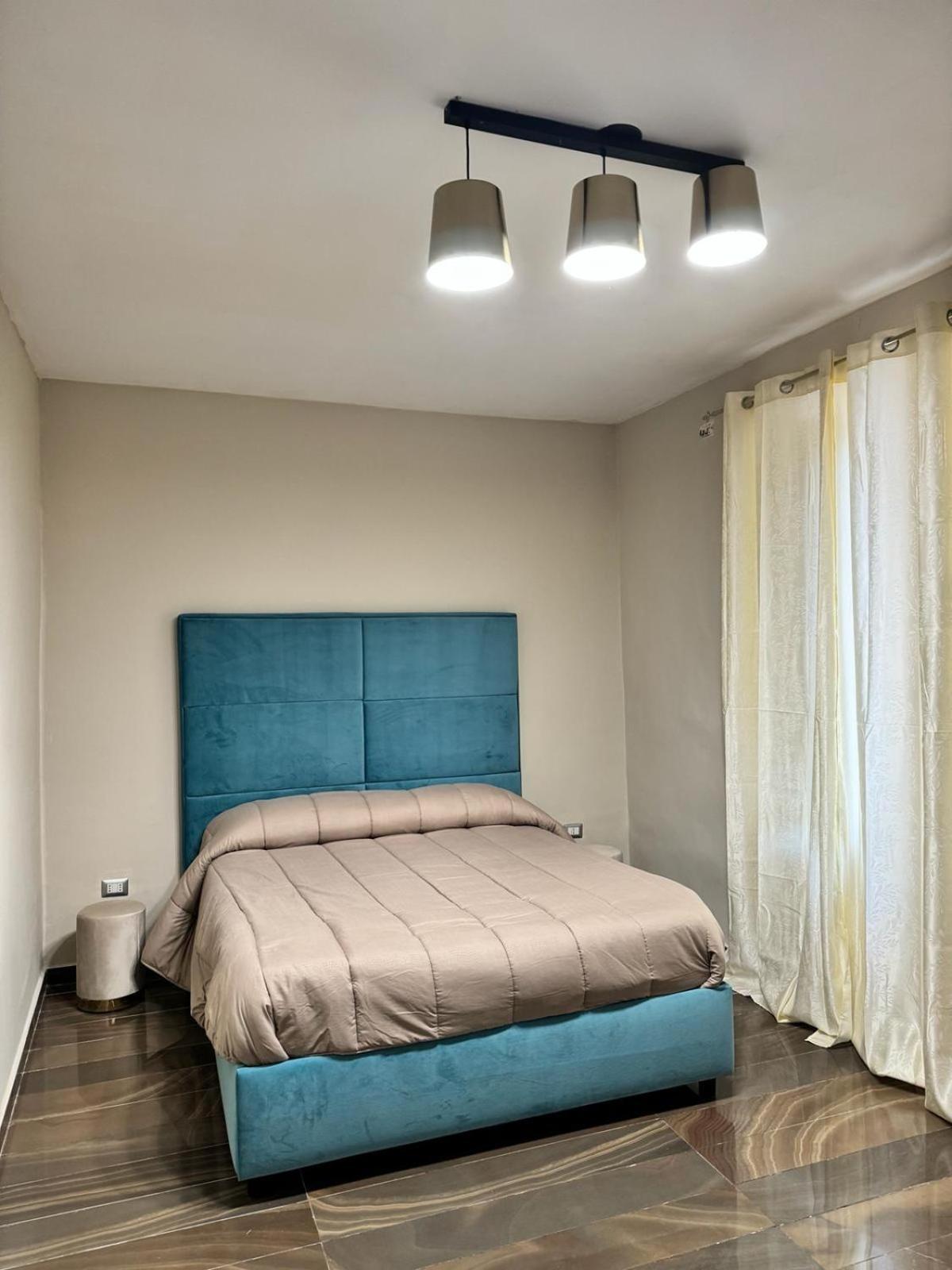 Room Station Giulia เนเปิลส์ ภายนอก รูปภาพ